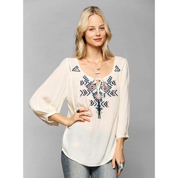 Anthropologie Tops - Ecote (Anthropologie) • Embroidered Blouse